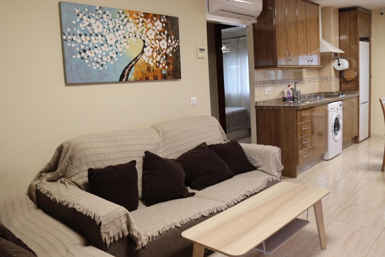 Apartamentos Carihuela Playa, Acogedor, Wifi Y Fibra Optica Torremolinos Zewnętrze zdjęcie